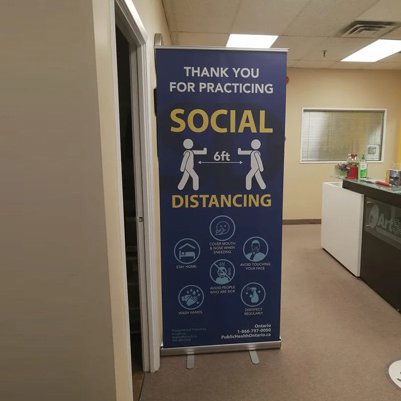 Social Distancing Retractable Banner (English / French)