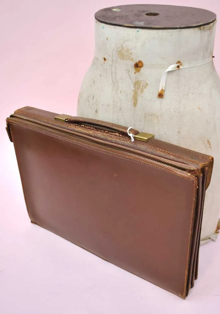 Vintage 50s Leather Briefcase Attache Satchel • Pakawa