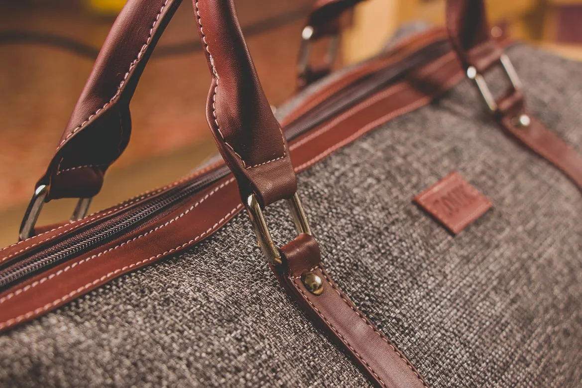 Zouk Grey Metal Travel Bag